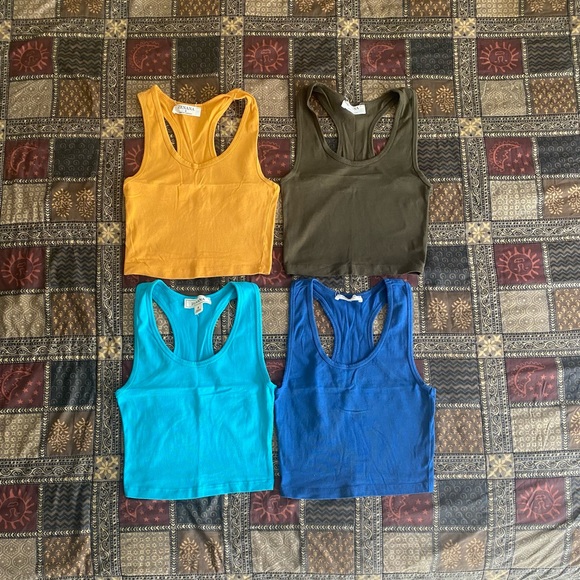 Zenana Outfitters Tops - SOLD - 4 Racerback Cropped Tank Tops Small